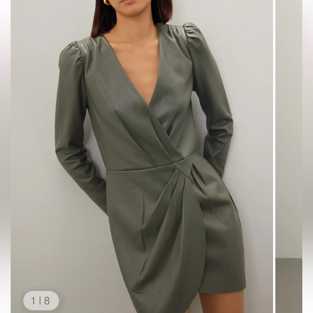Saylor
Veronicka Dress Small